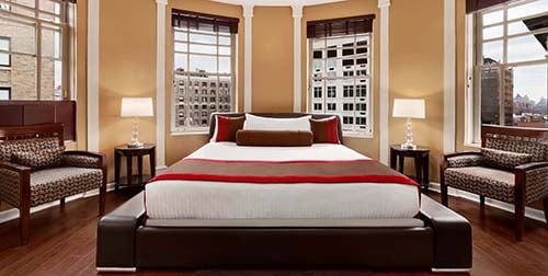 Hotel Belleclaire room