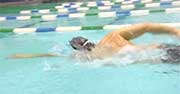 Photo of Lenny Krayzelburg swimming