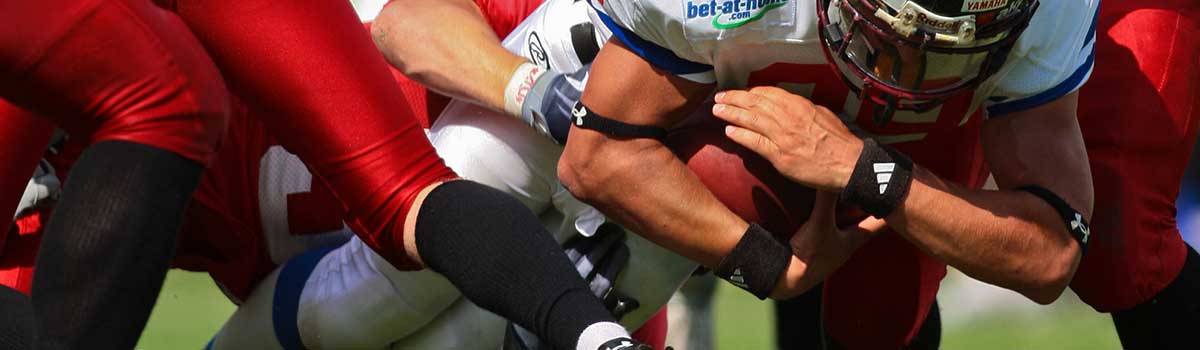 football players colliding