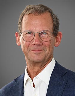photo of Thomas W. Bauer, MD, PhD
