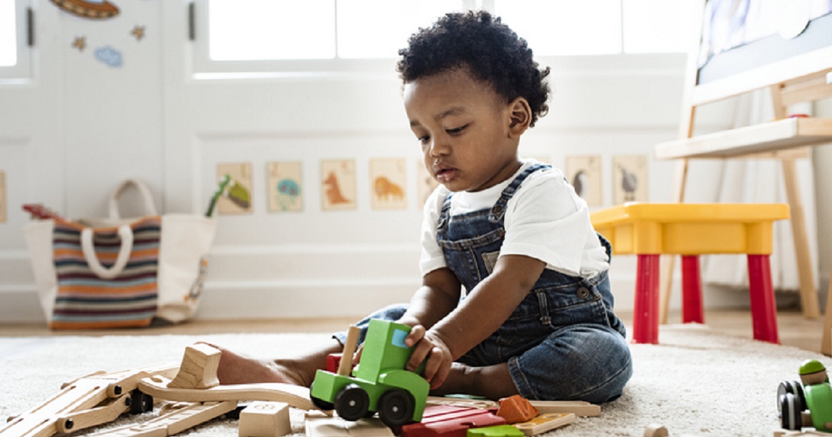 Child Development Toys by Age: Choosing the Best Toys for Your