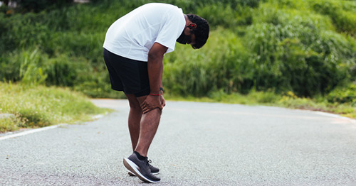 Can Correcting Your Cross-Over Gait Banish Your IT Band Problems? - Runners  Connect